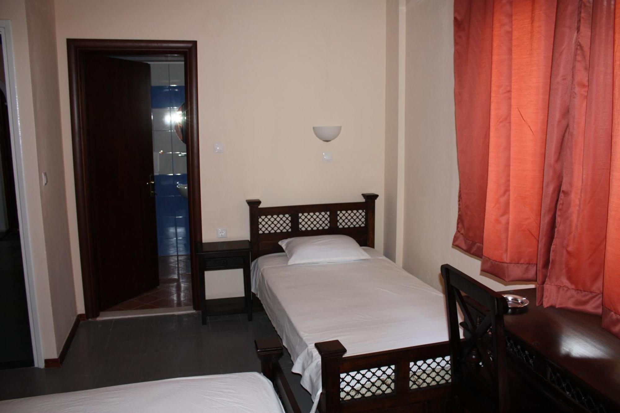 Dionyssos Hotel Liménasz Kültér fotó
