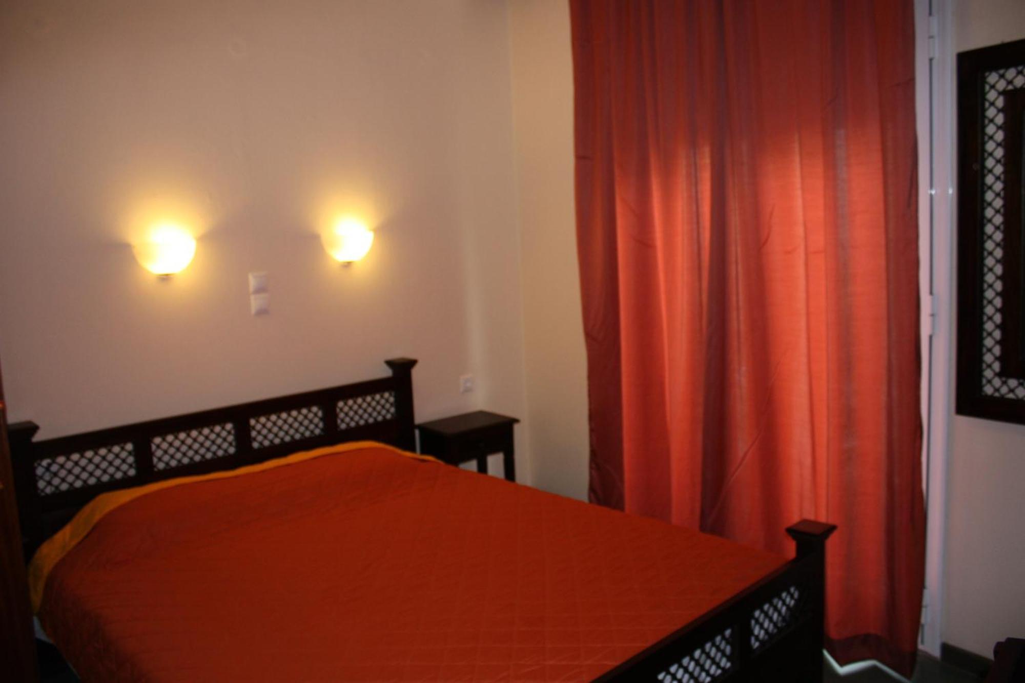 Dionyssos Hotel Liménasz Kültér fotó