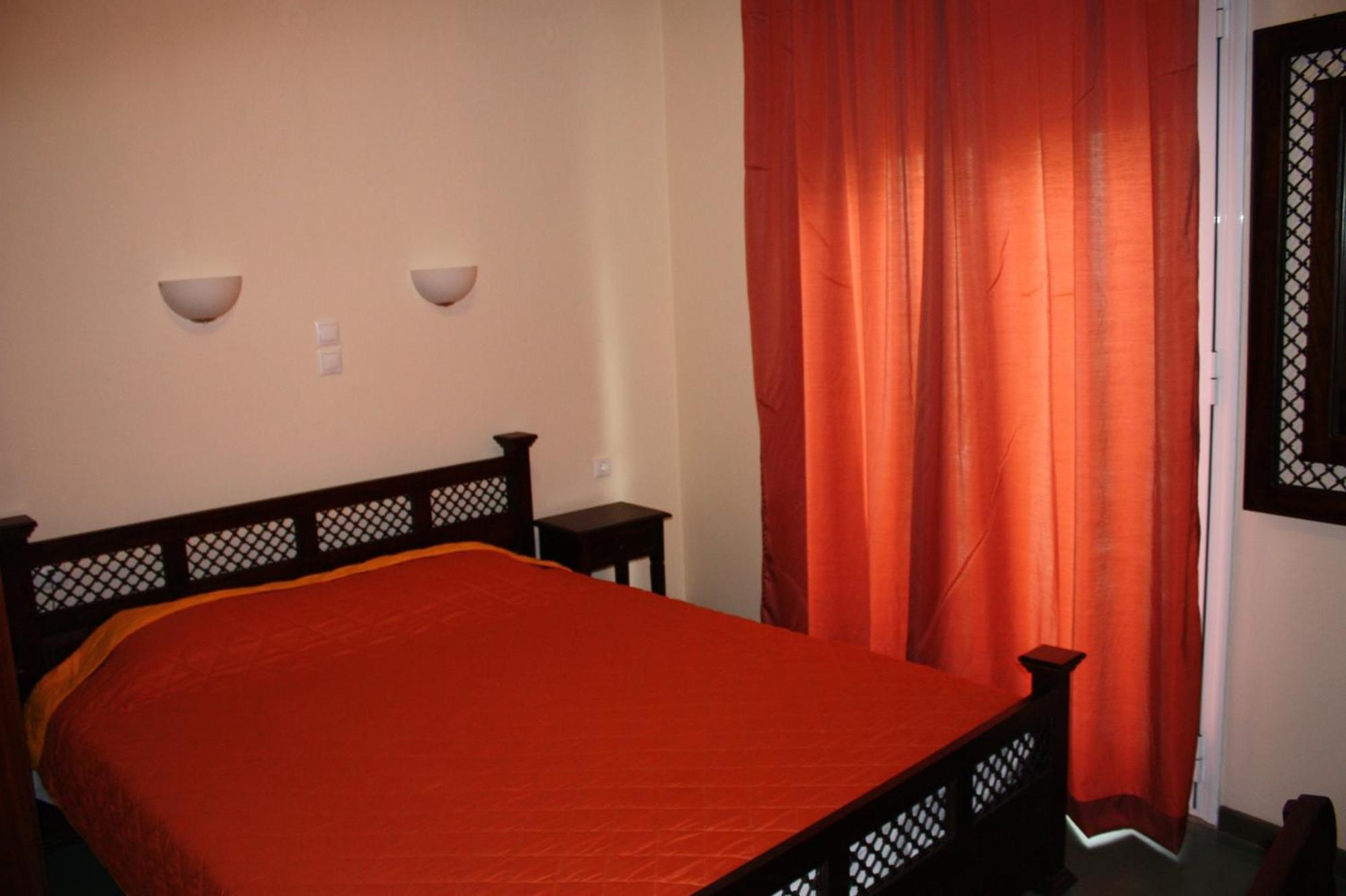 Dionyssos Hotel Liménasz Kültér fotó