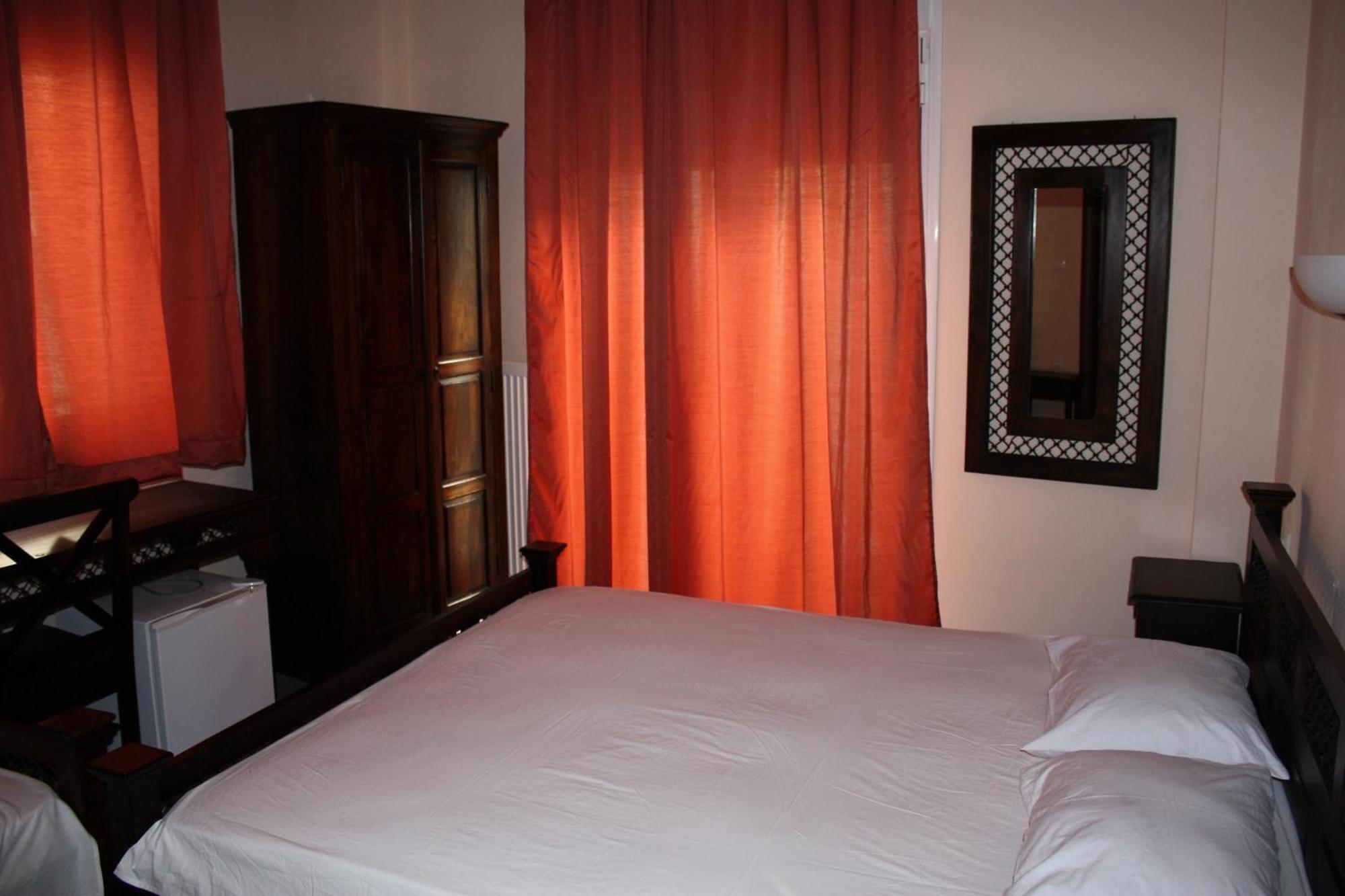 Dionyssos Hotel Liménasz Kültér fotó