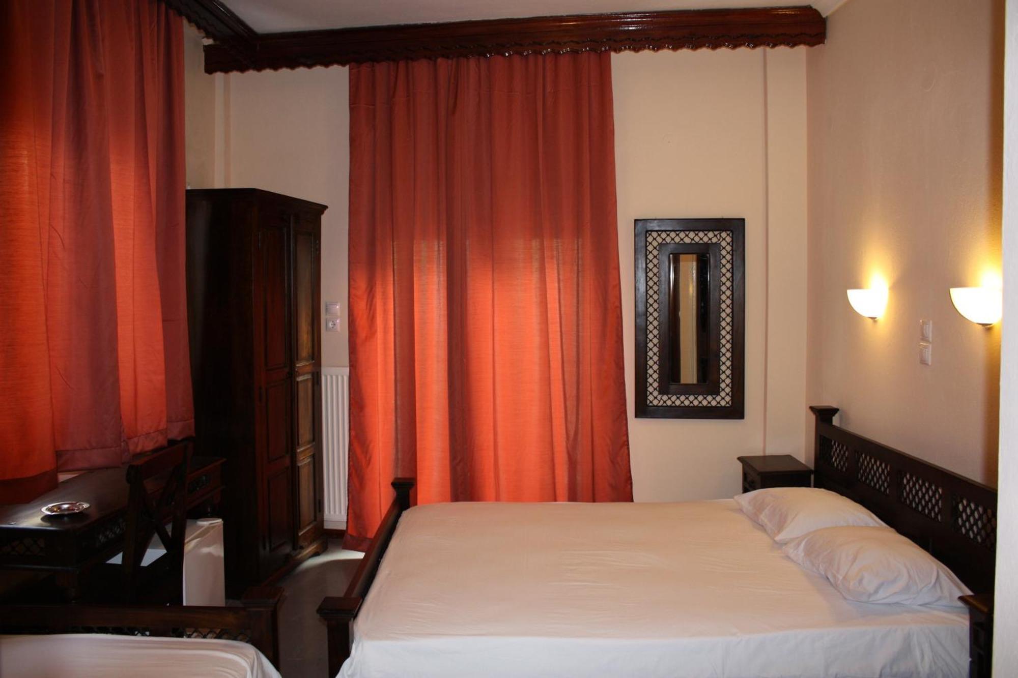 Dionyssos Hotel Liménasz Kültér fotó