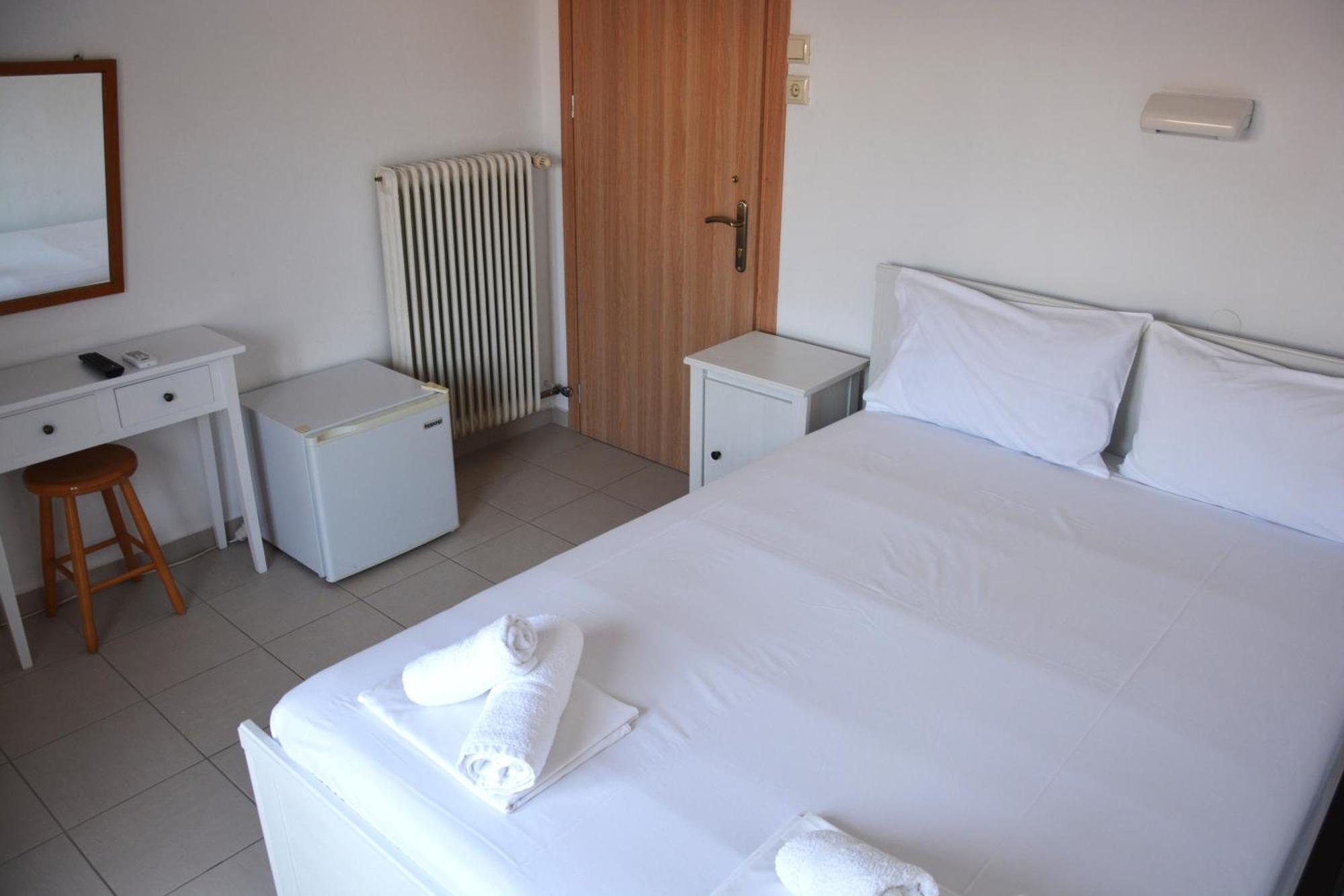 Dionyssos Hotel Liménasz Kültér fotó
