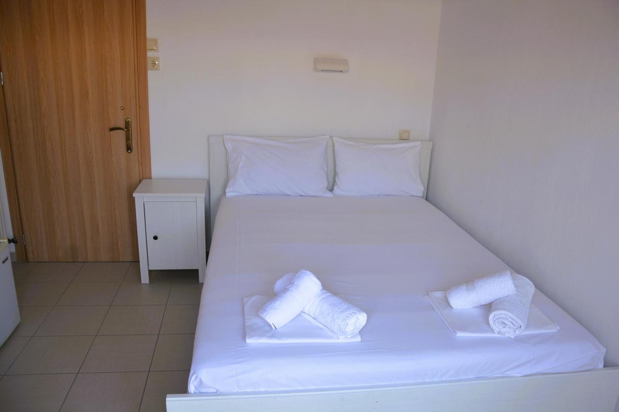 Dionyssos Hotel Liménasz Kültér fotó