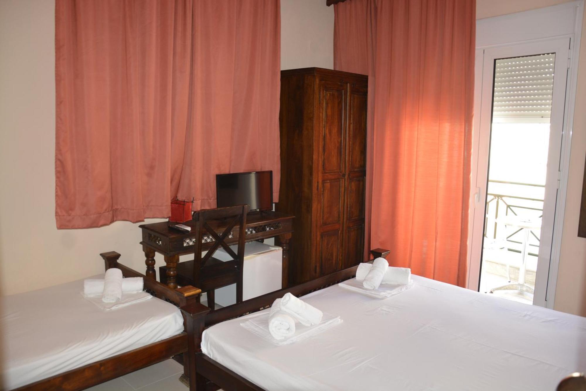 Dionyssos Hotel Liménasz Kültér fotó
