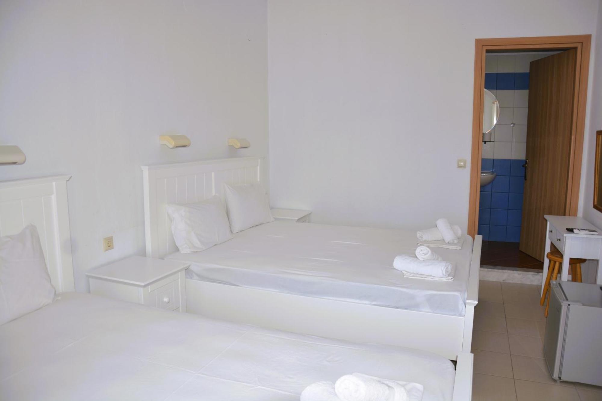 Dionyssos Hotel Liménasz Kültér fotó