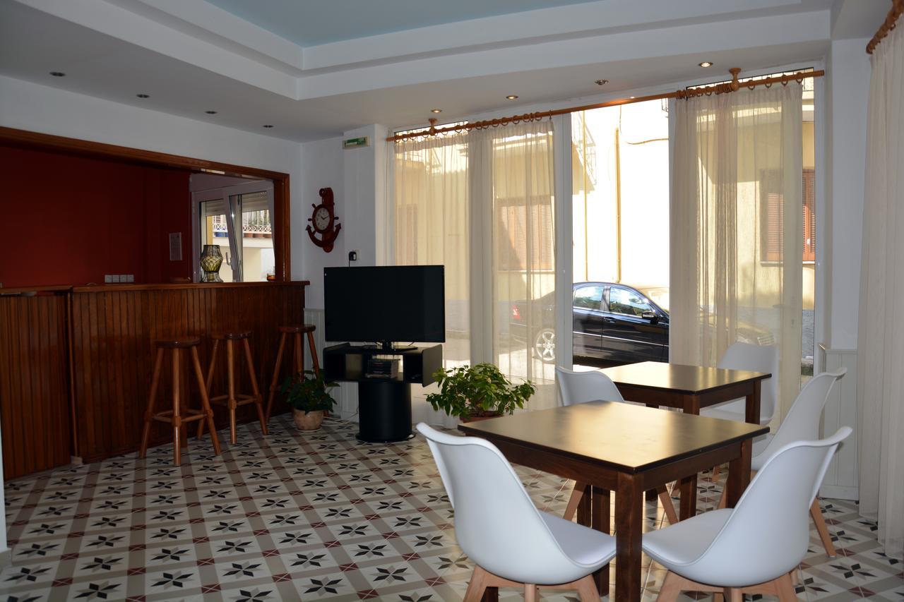 Dionyssos Hotel Liménasz Kültér fotó