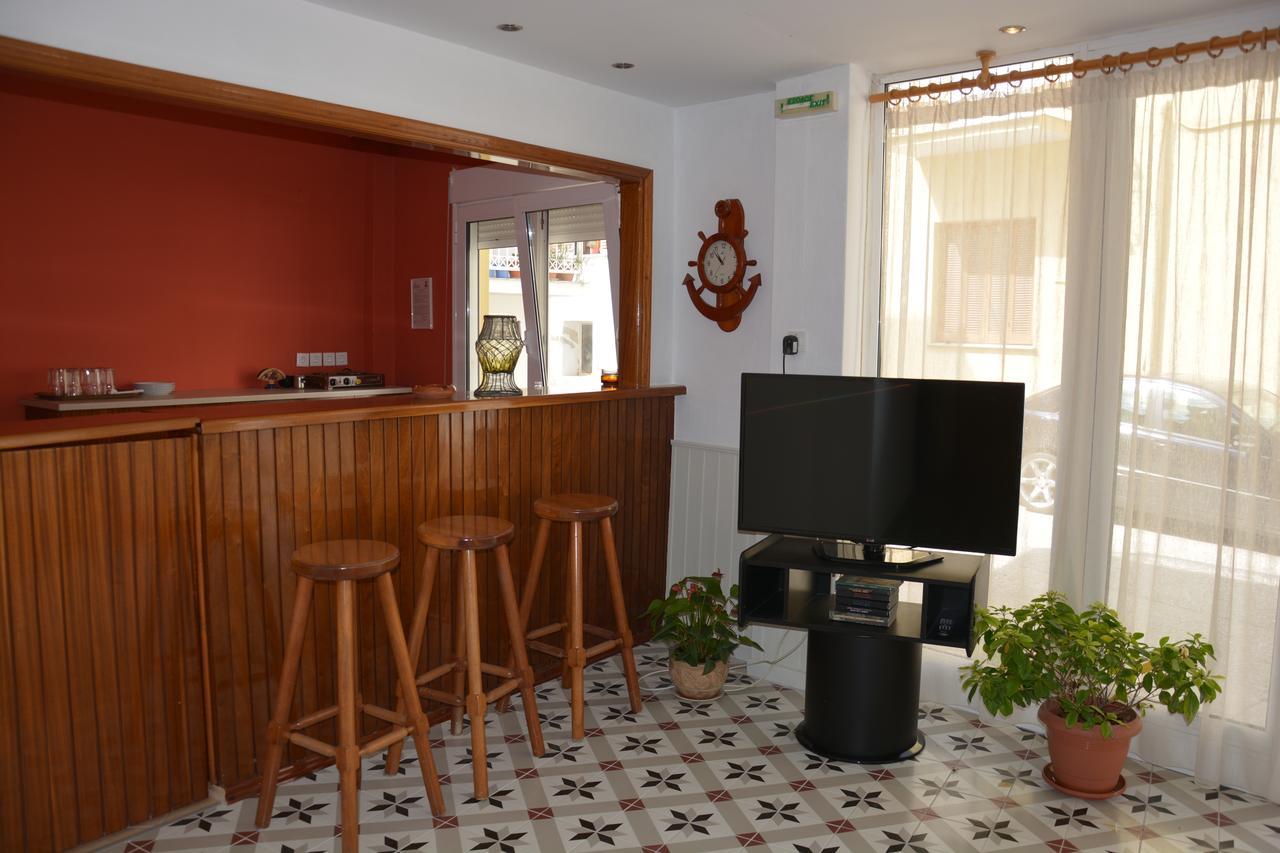 Dionyssos Hotel Liménasz Kültér fotó