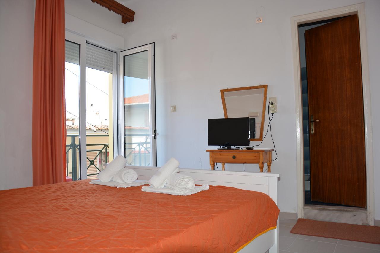 Dionyssos Hotel Liménasz Kültér fotó